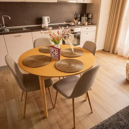Blue Sky Penthouse With Panorama Views Апартаменты